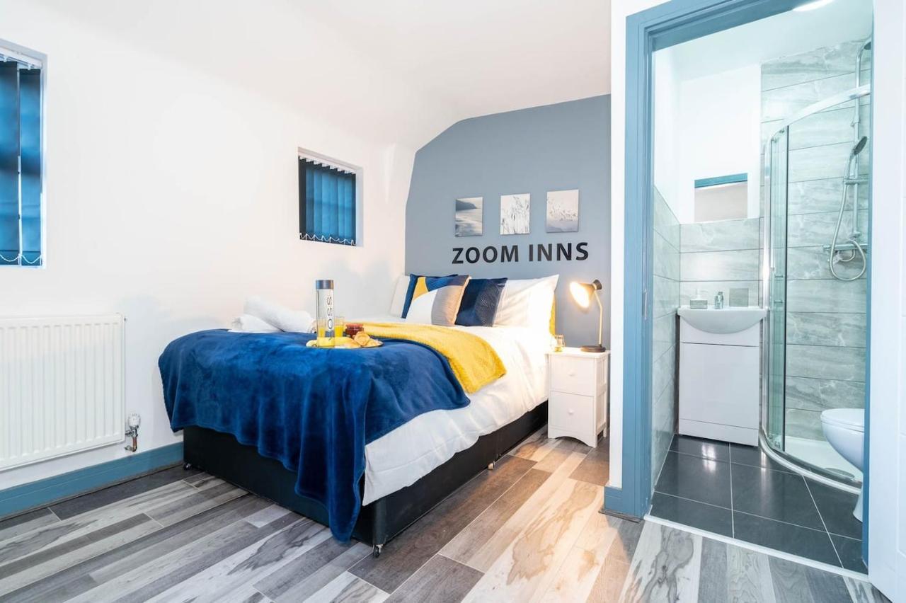 Trendy Studio In Vibrant West Midlands Apartment Birmingham Exterior photo
